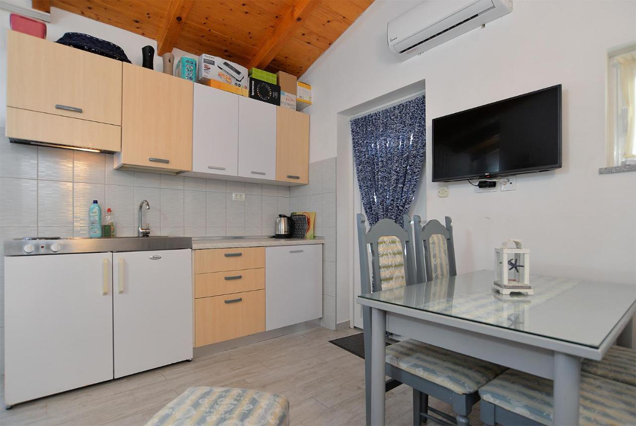 Apartments Jadranka 1279 Pomer Ngoại thất bức ảnh
