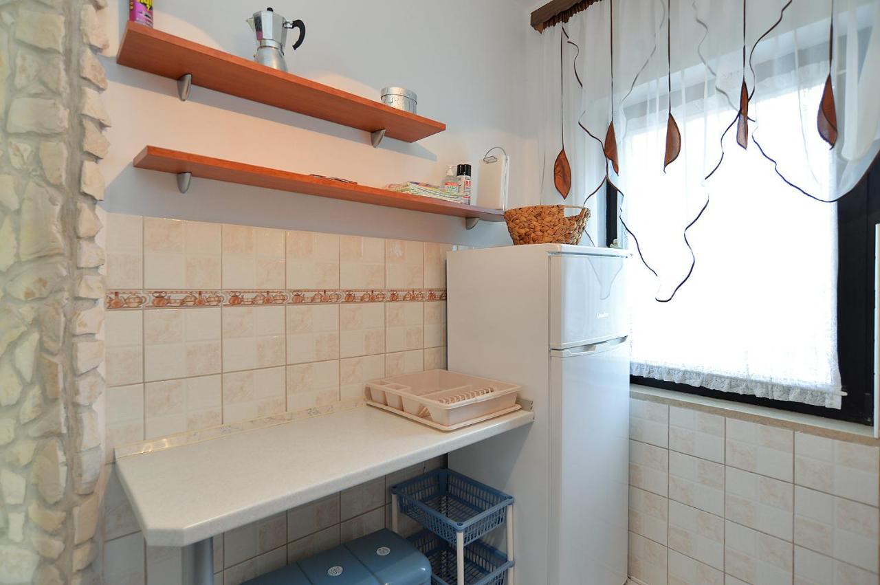 Apartments Jadranka 1279 Pomer Ngoại thất bức ảnh