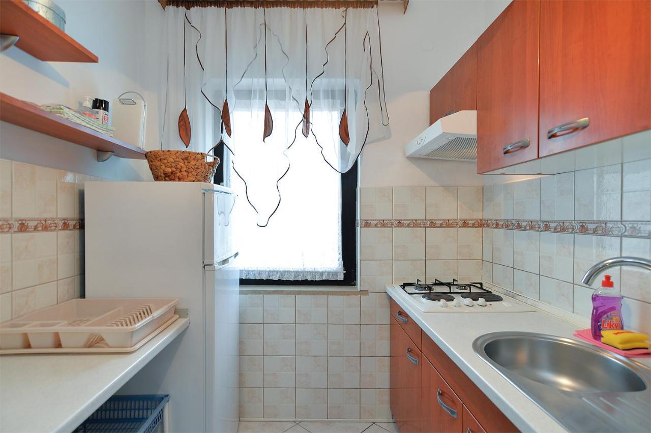 Apartments Jadranka 1279 Pomer Ngoại thất bức ảnh